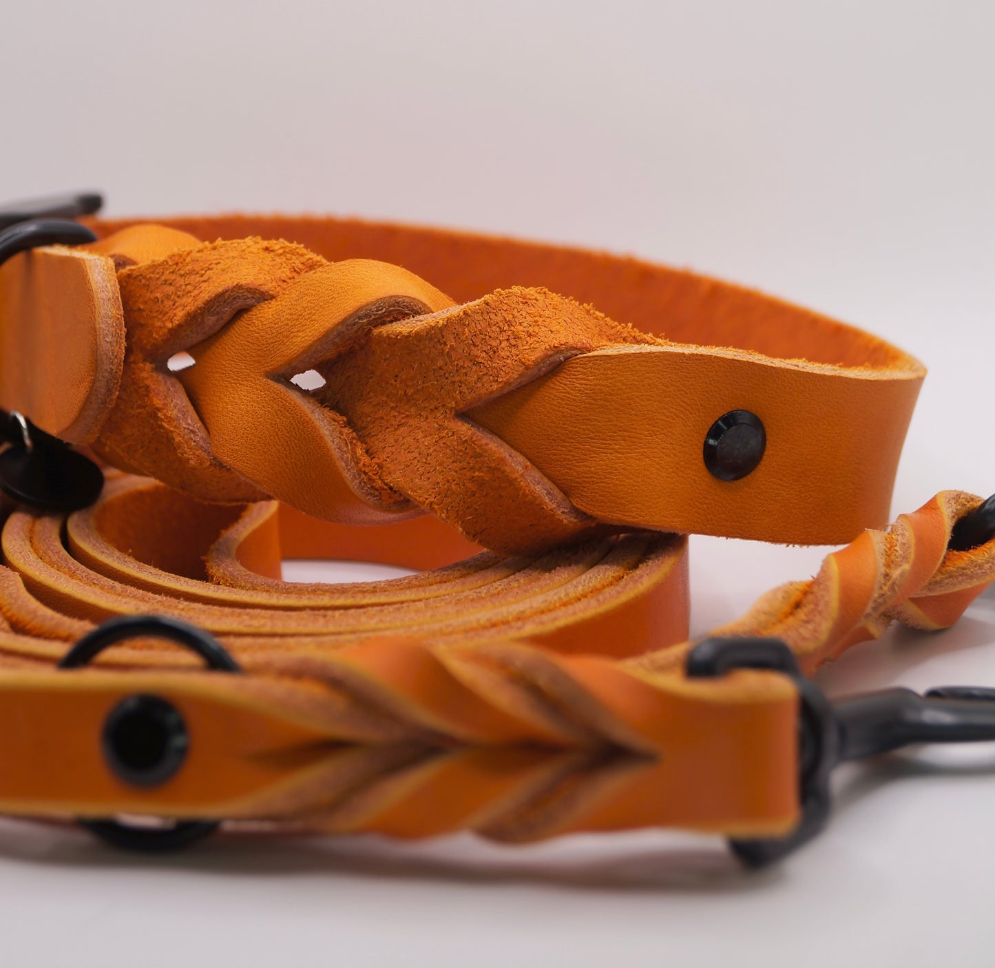 Lia's Choice: Halsband "Braided" und Leine "Twist" in Orange